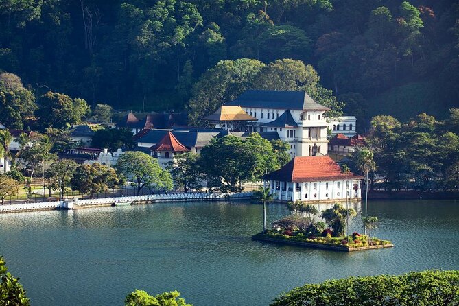 Kandy Day Tour